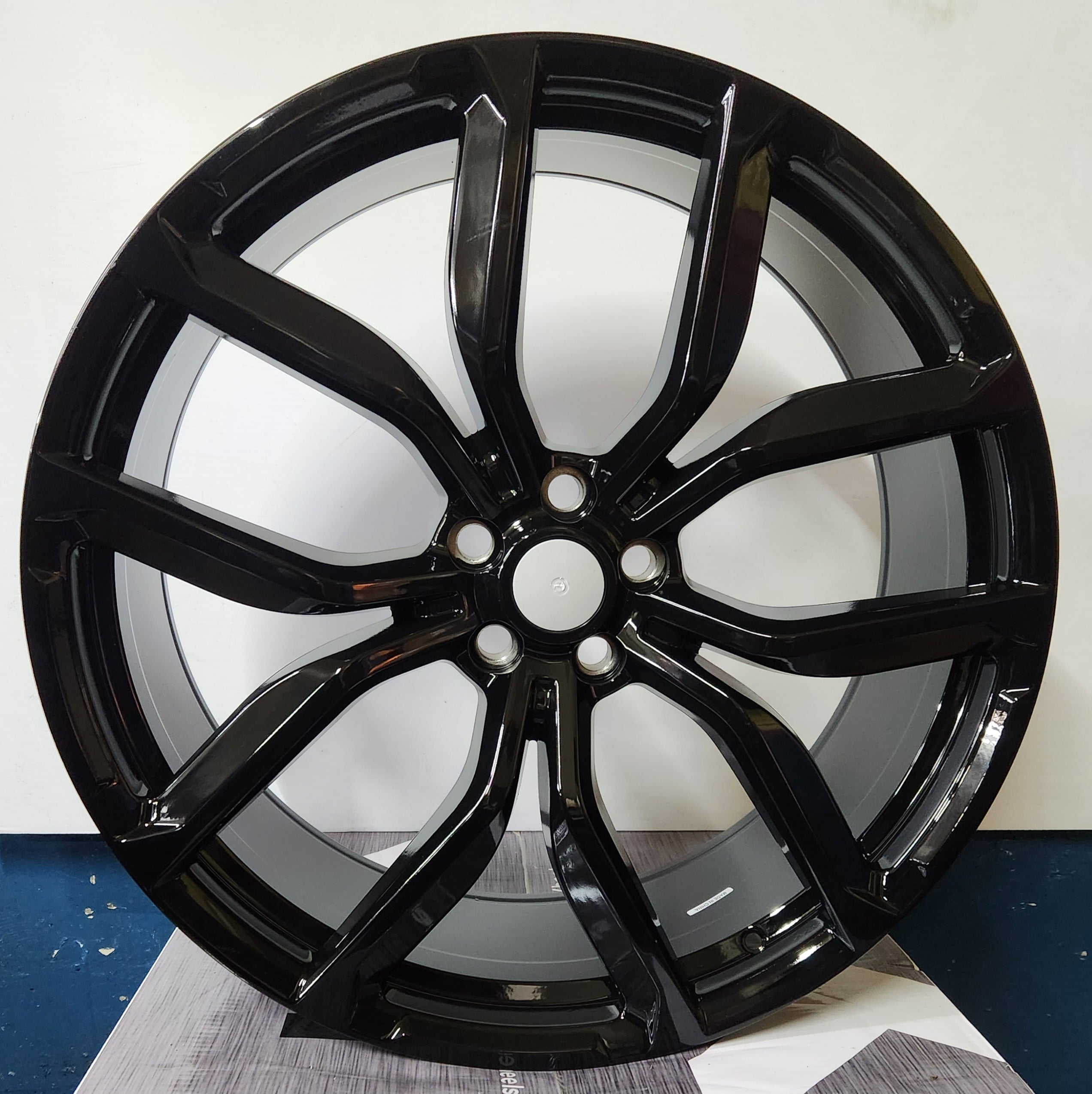 OE- 5402 HSE SVR STILE 24X9.5 5X120 PIANO BLACK – Gun Hill Tire House ...